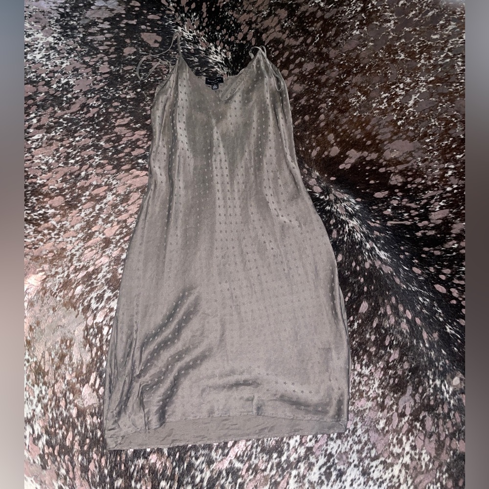 Silky grey star print dress